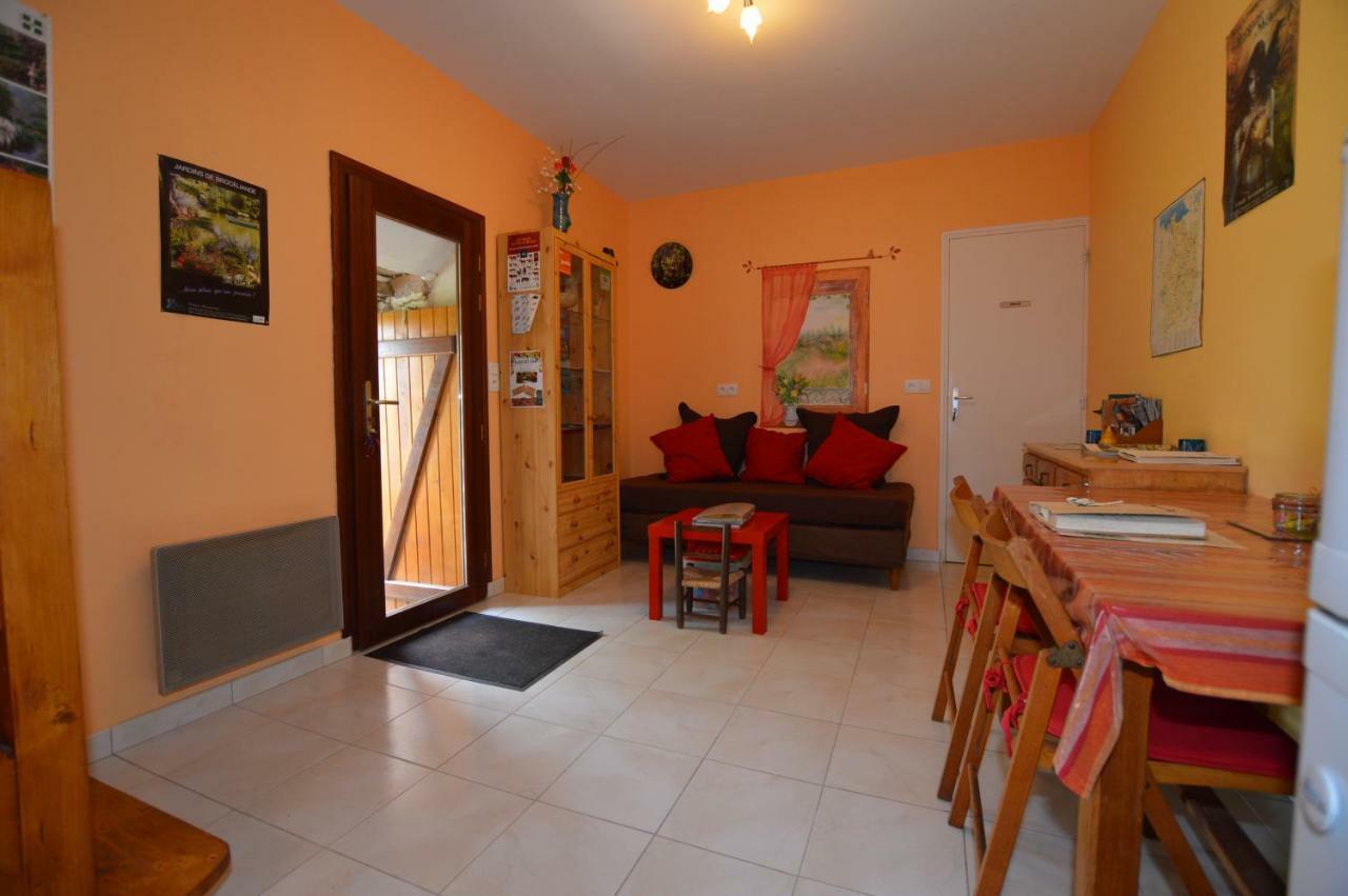 Chambres D'Hotes La Fontaine Garel Iffendic エクステリア 写真